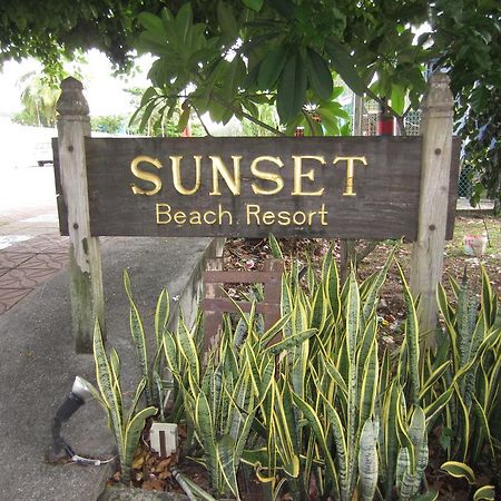 Sunset Beach Resort Pantai Cenang  Exterior foto