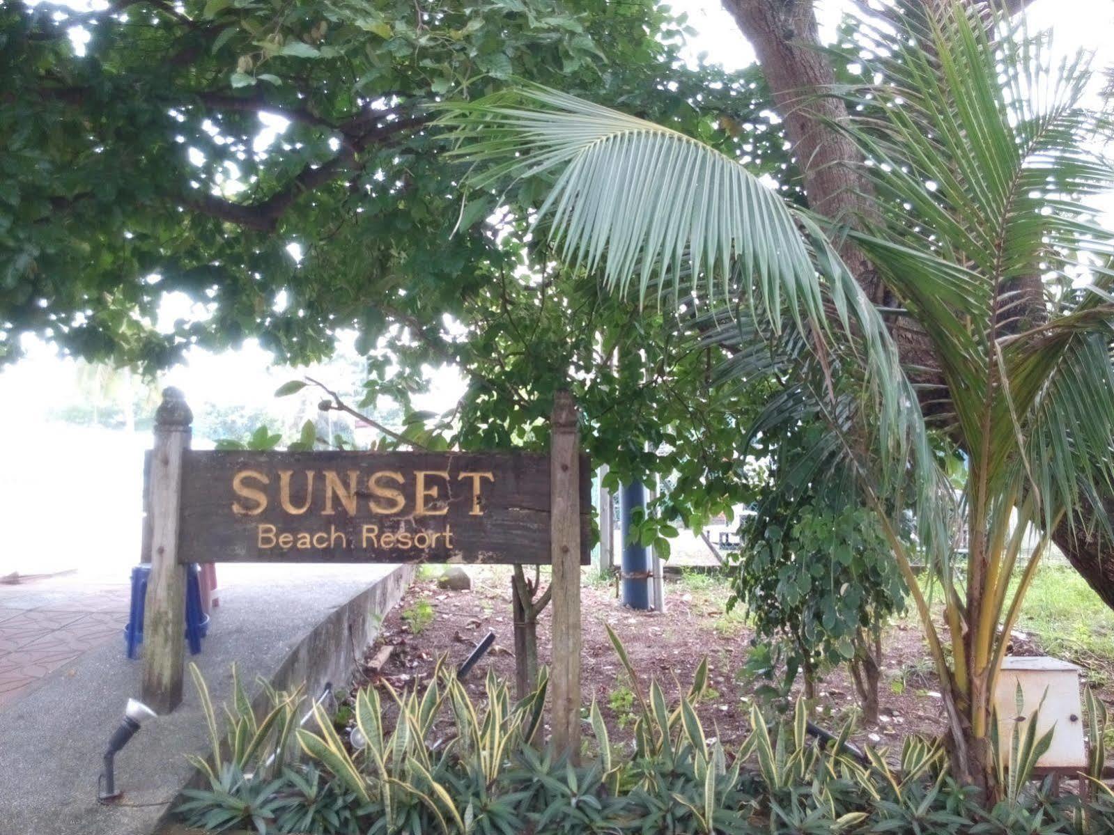 Sunset Beach Resort Pantai Cenang  Exterior foto